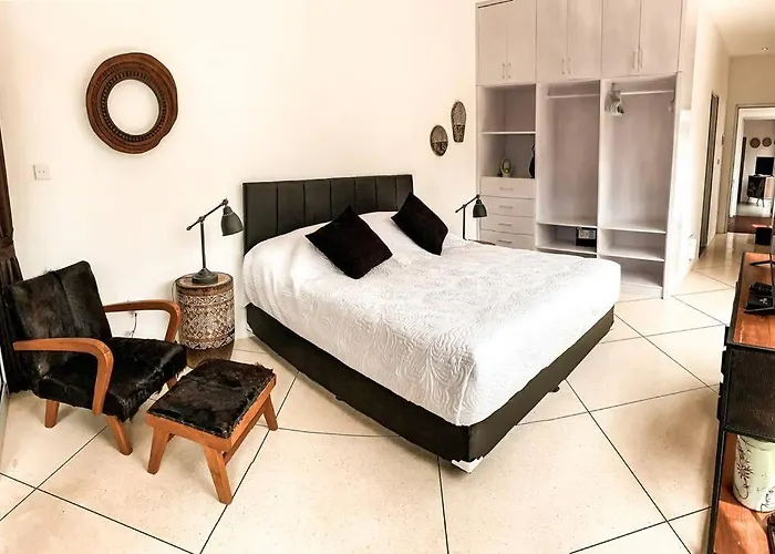 Elegant 5 Bdr In The Heart Of Вилла Семиньяк